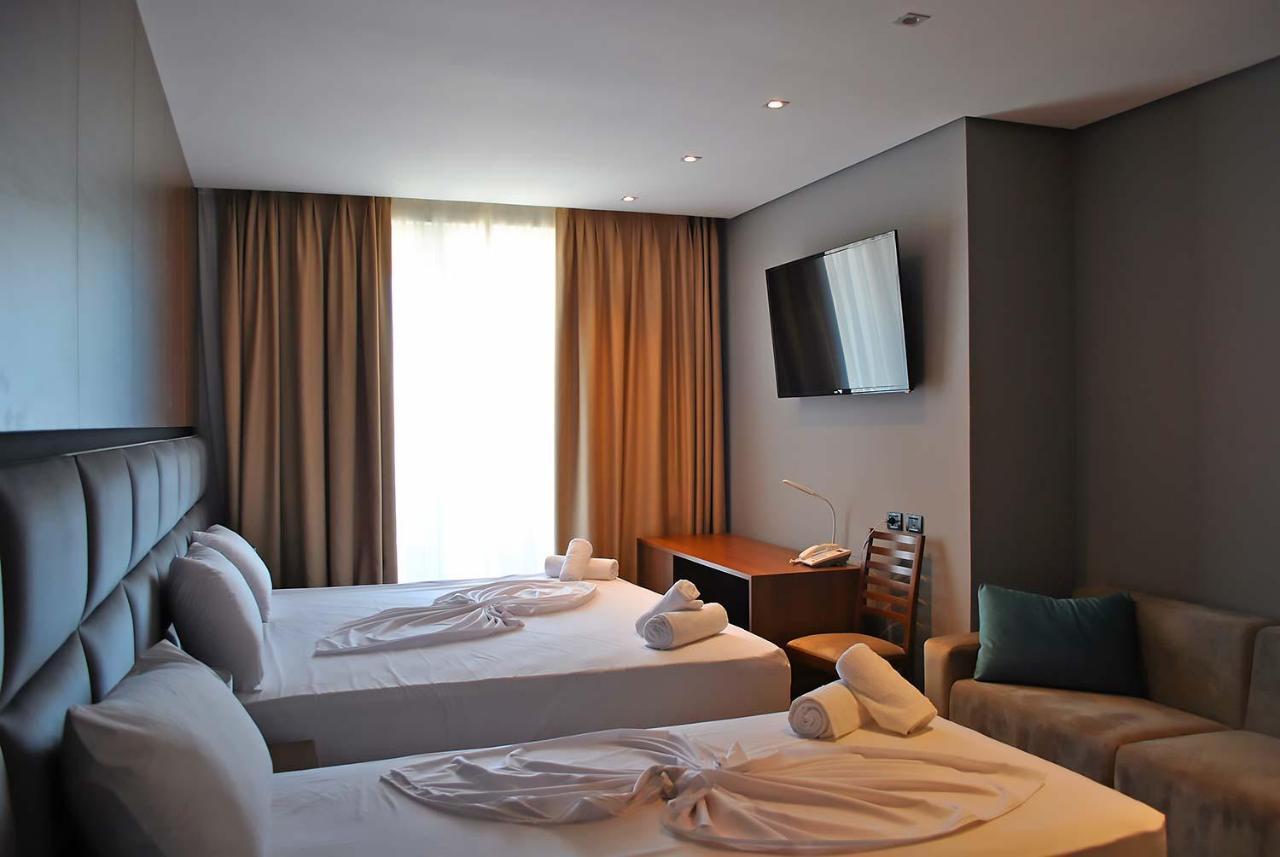 Twin Towers Hotel City & Beach Resort Shëngjin Eksteriør billede